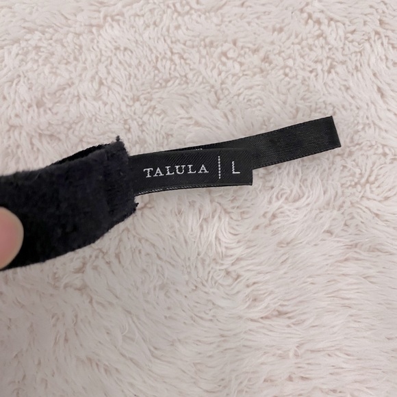 Velvet Talula bralette from Aritzia - Picture 3 of 3
